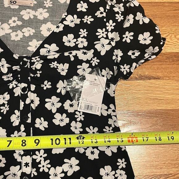 SO floral v-neck button front daisy 90s girly dress y2k coquette sz medium nwt - Picture 9 of 9